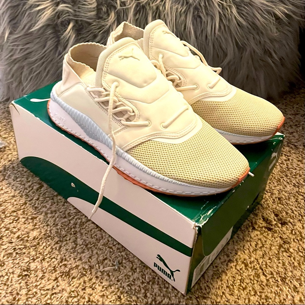 Excellent condition, Puma men sneakers size 10